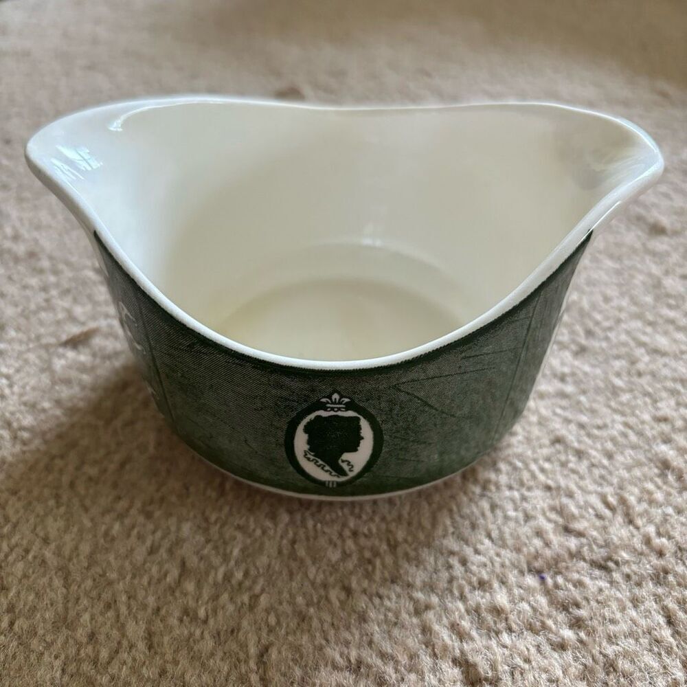 Royal China Colonial Homestead 1950’s Green & White Gravy Boat - Picture 3 of 6